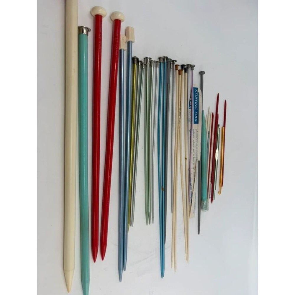 Lot Of  Knitting Needles Susan Bates Inox Chester Imra Unmarked Aluminum Plastic